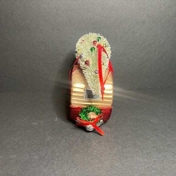 Gold & Red Glass Canned Ham Camper Trailer w/ Christmas Tree Ornament 4 x 4" - Picture 2 of 6